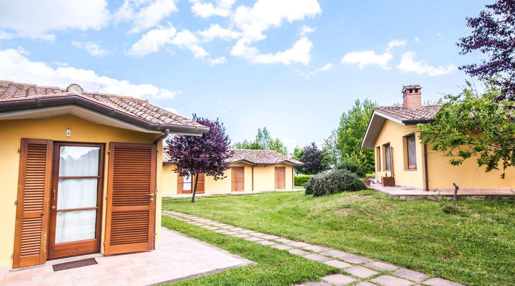 Le Macerine Hotel Castiglione del Lago Bagian luar foto