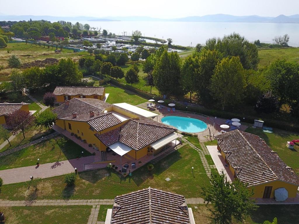 Le Macerine Hotel Castiglione del Lago Bagian luar foto