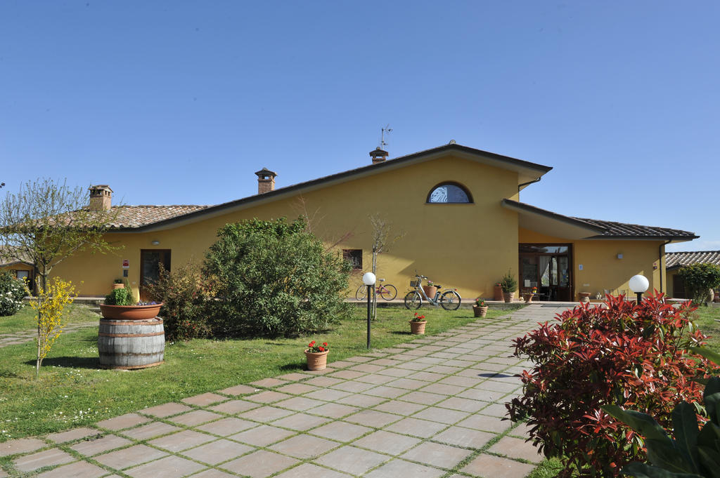 Le Macerine Hotel Castiglione del Lago Bagian luar foto